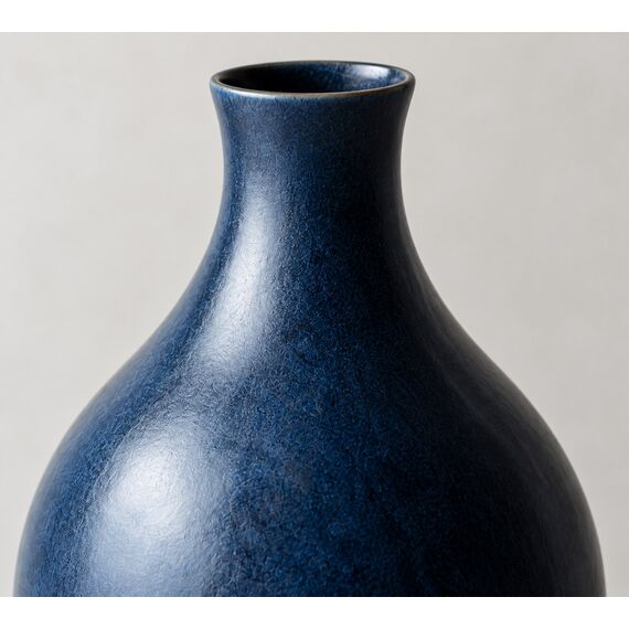Amani Ceramic Vase — design preview
