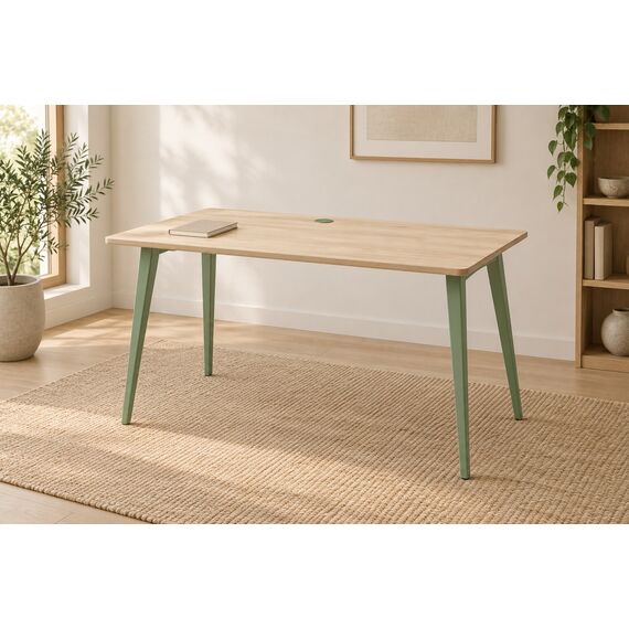 Pavo Compact Writing Desk — design preview